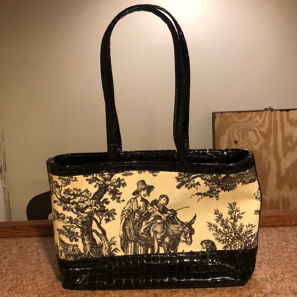 Toile bag with black alligator trim